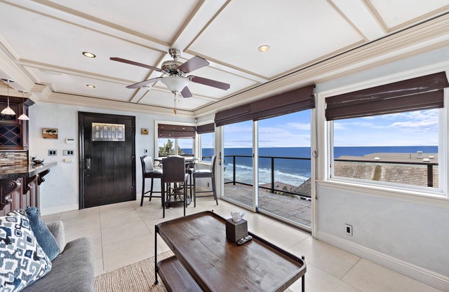 Ocean View Villa, walk to main beach, easy beach access