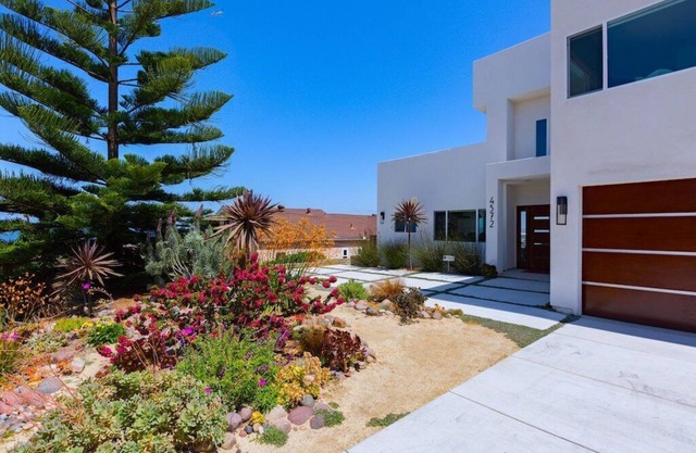 Ocean views from all 5 bedrooms and 3 decks of this Luxury Home