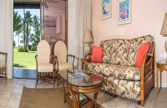 ¡Vive el estilo local! Privado Lanai, vista al mar, cocina, TV de pantalla plana + ventiladores de techo - Molokai Shores 119