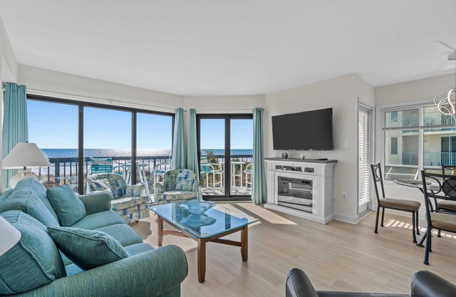 Oceanfront 2BR/2BA End Unit w/ Spectacular Views