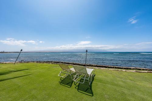 Oceanfront Condo with Central Location to Kihei & Lahaina