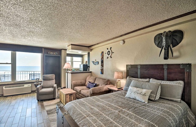 Oceanfront Daytona Beach Condo w/ New Pool!