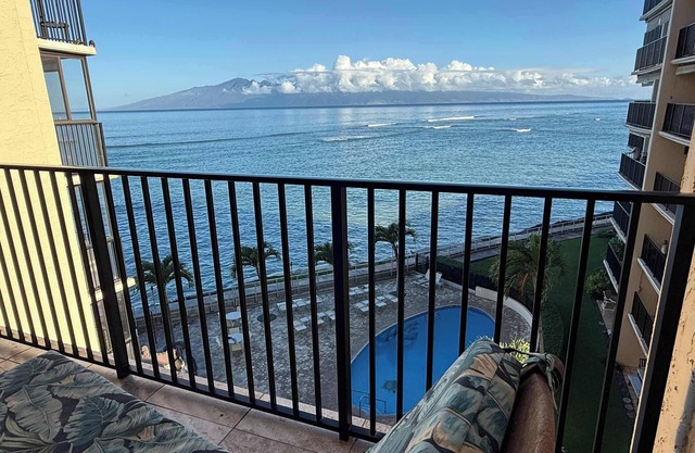 Oceanfront Escape | Molokai Views & Cool Tropical Breezes