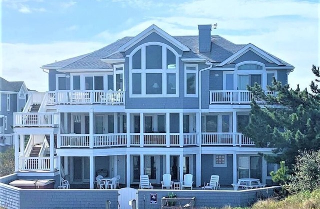 Preciosa casa frente al mar de Buck Island con piscina privada, jacuzzi, vistas increíbles.