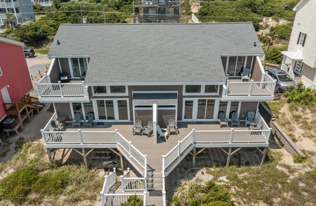 Oceanfront home with breathtaking views, West!