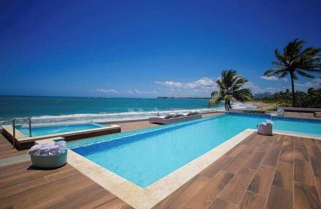 Luxurious and exclusive beachfront villa in Cabarete
