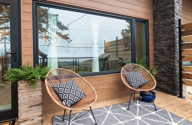 Oceanfront Oasis w Sauna & Panoramic Ocean Views! INTRO RATE! NEW TO VRBO
