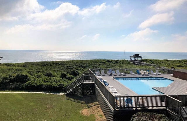 Condominio frente al mar en pato con muchas comodidades. Duerme cinco, camina a las atracciones.