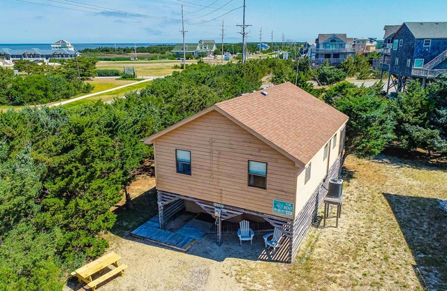 Oceanside home with pool access, rooftop deck, screened porch - walk to beach