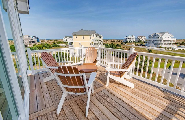 ¡Nuevo en 2019! Vista al mar, Salvo con piscina espectacular, sala multimedia, a un corto paseo de la playa