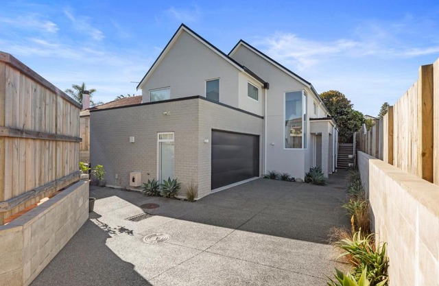 Oceanview Magic - Mount Maunganui Holiday Home