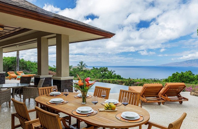 Oceanview, pool, Hot Tub!