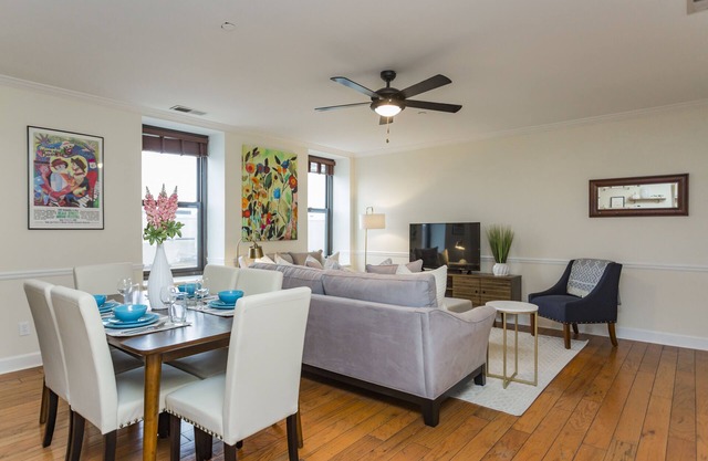 Downtown Condo: estacionamiento gratuito + corazón del centro. Cerca de la iglesia y 7th.