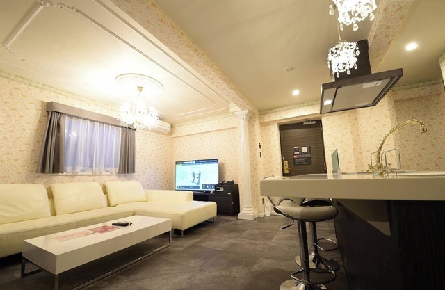 Offseason Suite room with 2 bedrooms and kitche / Minato-ku Tokyo