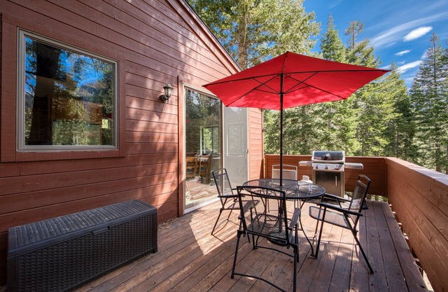 En la BR Edge- contemporáneo 4 en Alpine Meadows