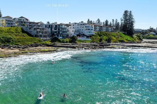 On The Rocks - Beachfront To Convent Beach