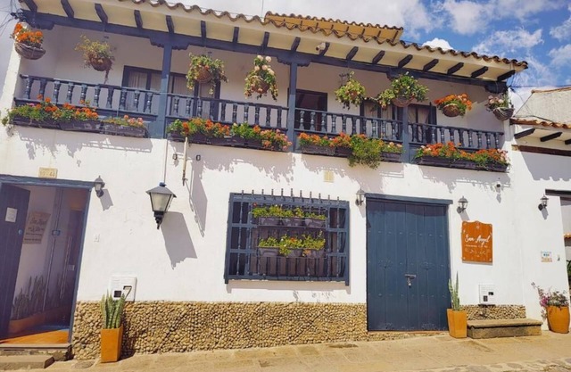 ¡A una cuadra y media de la plaza mayor! Hotel lindo y acogedor.