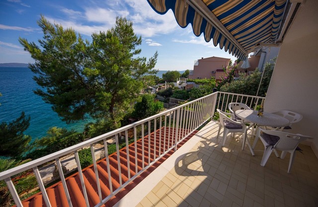 Apartamento de una habitación en la playa Rastici, Ciovo (A-9470-b)