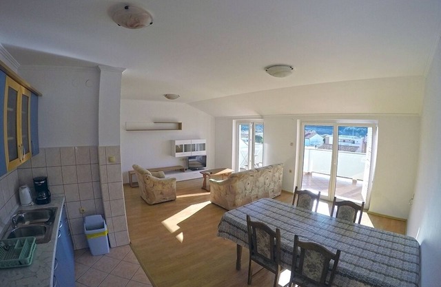 Apartamento de una habitación con una terraza Lopar, Rab (A-20644-b)