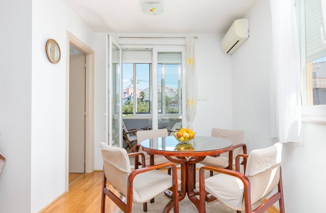 Apartamento de una habitación con una terraza Split (A-23485-a)