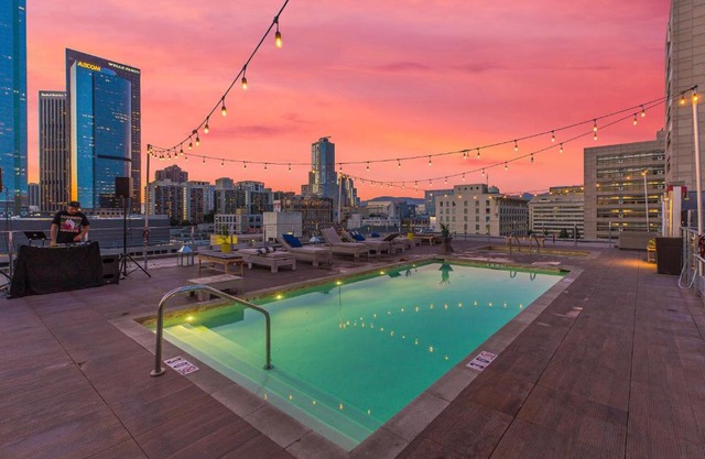 One Lux Stay HWH Downtown Los Angeles