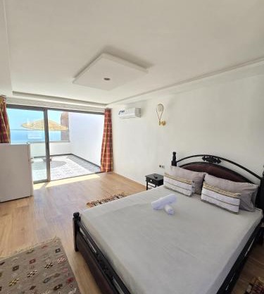 Openwaves surf house