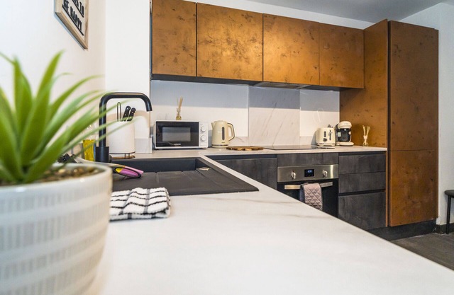 Apartamento-Ciudad-Baño Privado