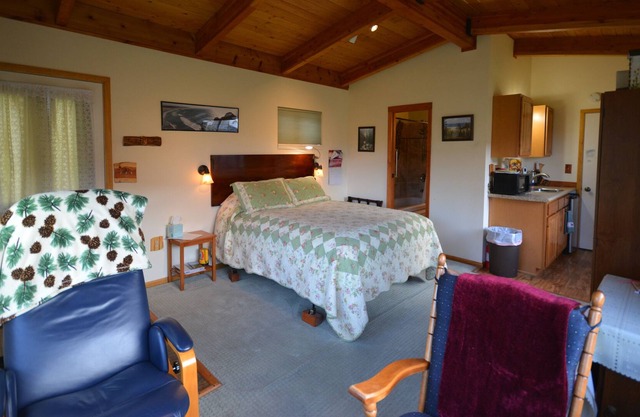 Osprey Point Rest. A 5 minutos de Gardiner, el río Yellowstone y las vistas de la vida silvestre.