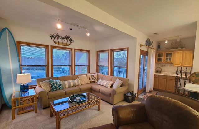 Outer Banks hermoso condominio frente al mar con ascensor!