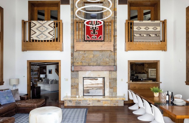 Outpost: Residence 771 at the Four Seasons