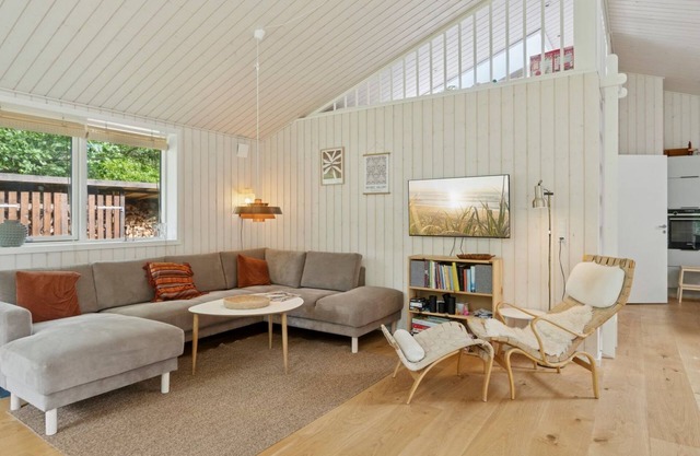"Ovine" - 1.2km to the fjord by Interhome