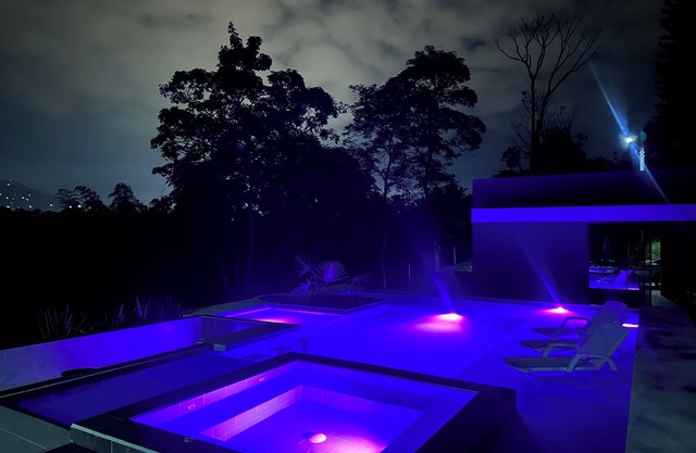 Palacio del sol + piscina de lujo