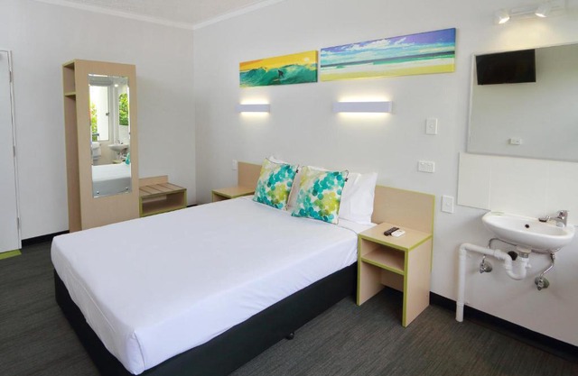 Palm Beach Hotel