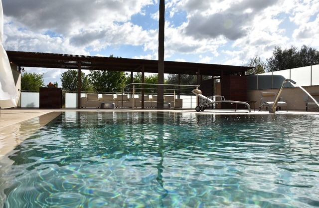 Rent Your Luxury 12 Bedroom Villa, Mallorca Villa 1026