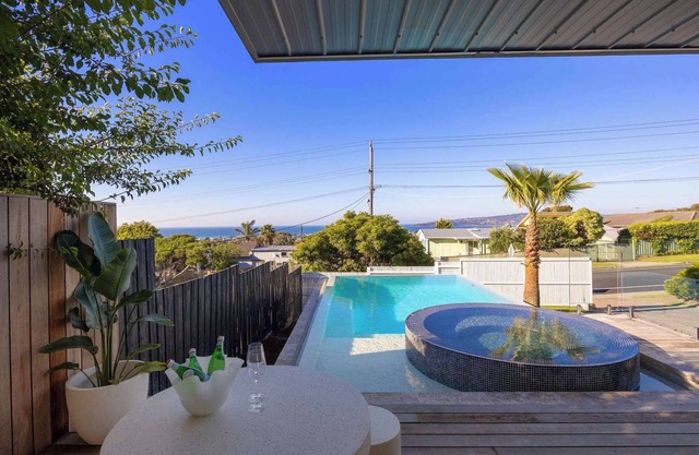 Palmira Retreat | Pool, Spa & Views
