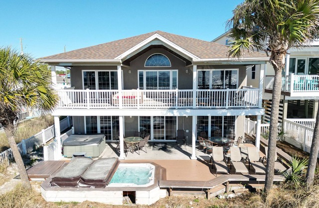Panama City Beach House 11BR 6 BA Slps 35 Abierto 9 / 7-28 Edades 18-25 y Mascotas OK