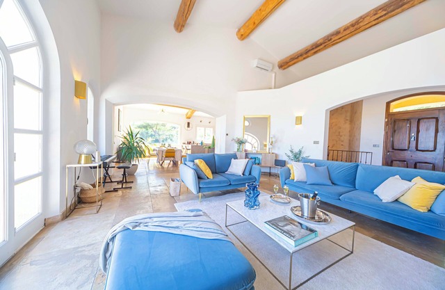 Villa Panoramic 250m2 by Saint Victoire large Swimming Pool and air condition