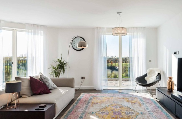 Huge Glamorous Penthouse with Stunning Olympic Park Views