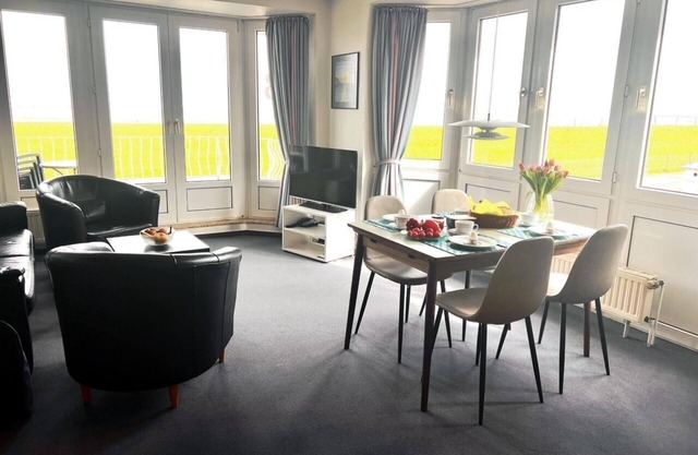 Panoramic sea view in the Nordseeperle apartment no. 8