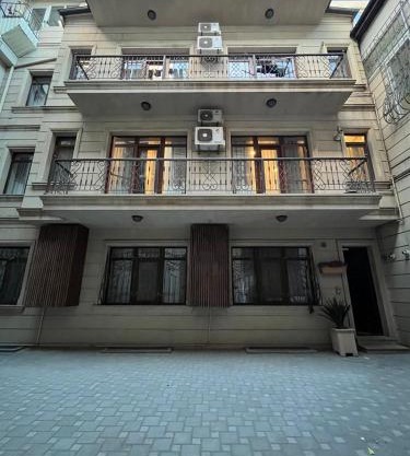 Paradise Apartment Hotel in Nizami street