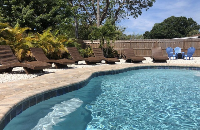 Paradise Cove: una escapada perfecta a la playa con piscina privada climatizada.