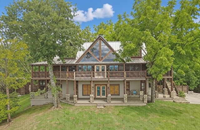 Paradise Glenn,Theater, Private 20 Acre Estate, $1089 FREE tickets each paid day