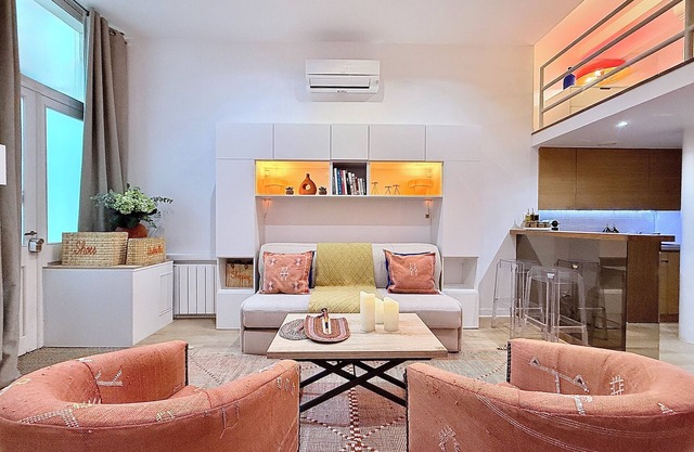 Paris Live, 1 BR/1 BA, 4 people, 430 sq ft