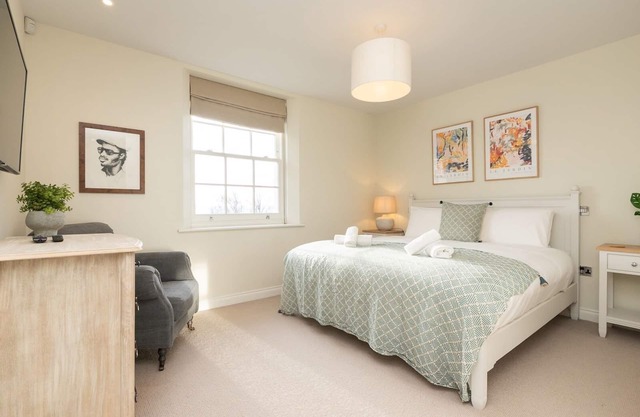 Pass the Keys |Apartment with Stunning Views and Free Parking