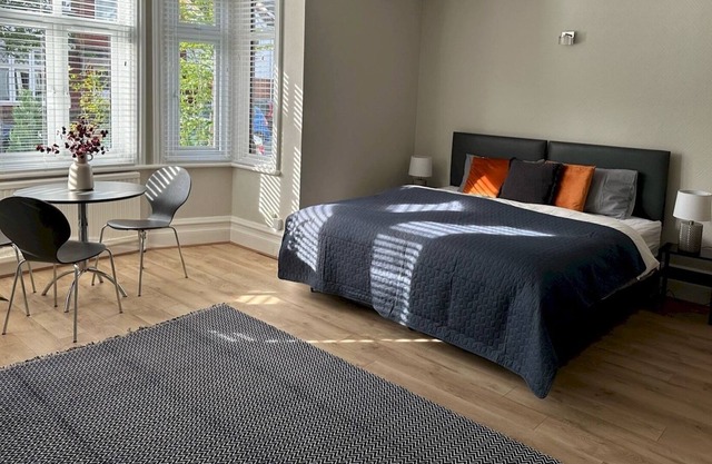 Pass the Keys | Modern Spacious 2 Bed Flat in Central Watford