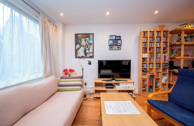 Pass the Keys | Spacious 2BR w/ Free Parking & Patio | Near Tube