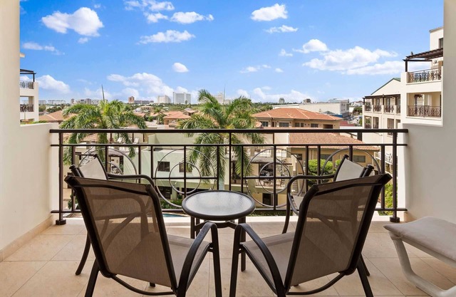 Condominio espacioso, escapada romántica a la isla, perfecto para parejas - PC406