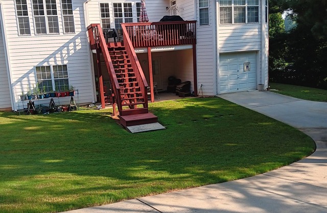Peace Full Place located in a beautiful pooll and tennis community.