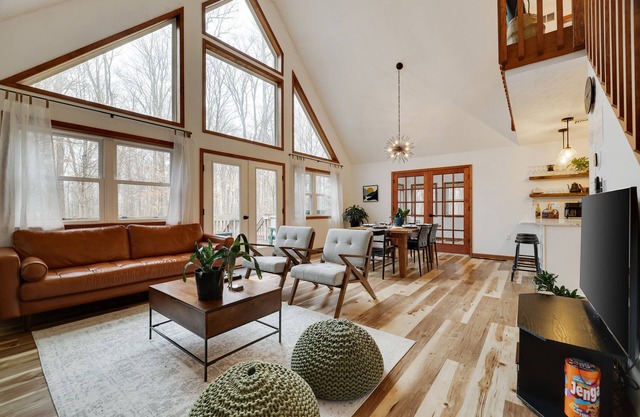 Peaceful Chalet w/ Fireplace I Hot Tub I Fire Pit