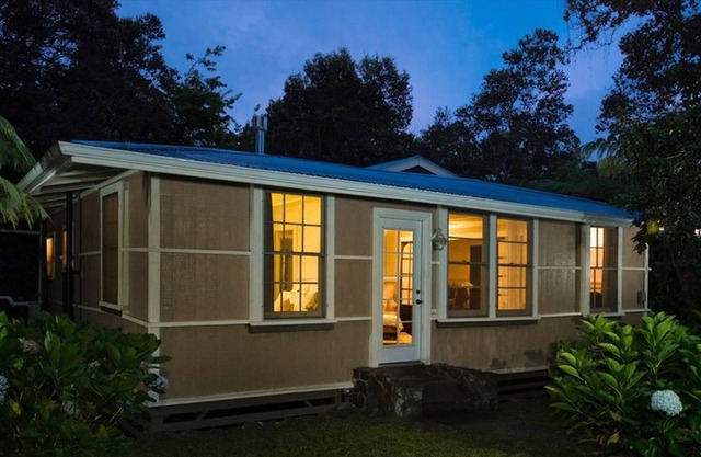 Pacífica y encantadora casa de campo en la selva del pueblo del volcán !!